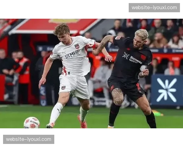 弗赖堡2-3遭拜仁逆转 补时阶段连失两球暴露防守问题 弗赖堡2-3遭拜仁逆转 补时阶段连失两球暴露防守问题