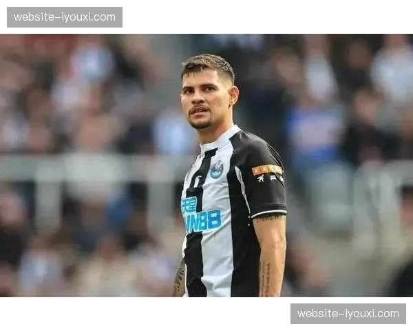 纽卡斯尔中场控制力受损 吉马良斯肌肉挫伤归期尚未确定